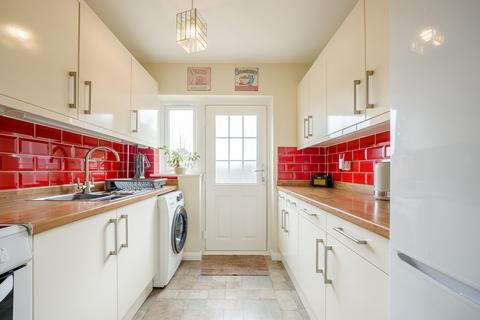 3 bedroom semi-detached house for sale, Belmont Drive, Saltney Ferry, CH4
