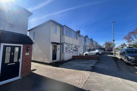 2 bedroom house to rent, Fourth Avenue, Luton, LU3