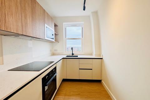 undefined, Gladbeck Way, Enfield, EN2