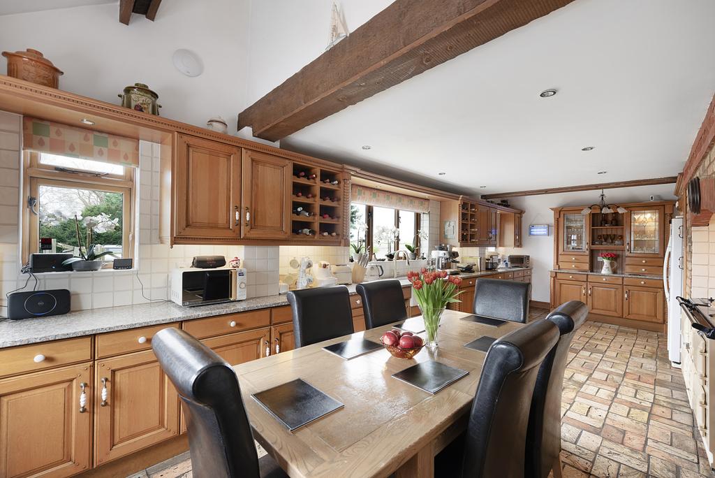 Pkitchen/Dining