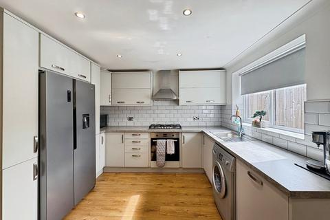3 bedroom end of terrace house for sale, Kings Walk, Tyne and Wear NE5