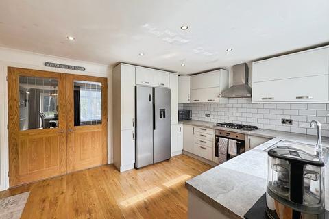 3 bedroom end of terrace house for sale, Kings Walk, Tyne and Wear NE5