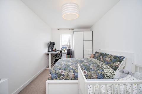 1 bedroom flat for sale, White Horse Lane, E1, Stepney, London, E1