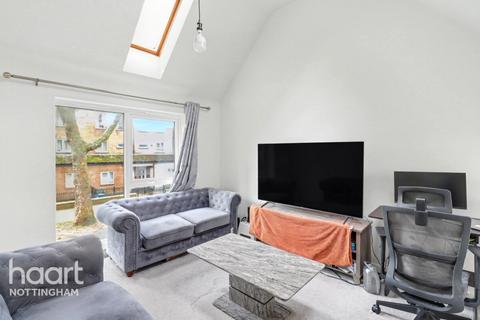 3 bedroom townhouse for sale, Arkwright Walk, The Meadows