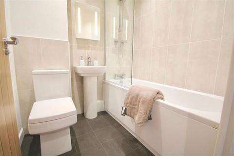 2 bedroom apartment for sale, Isambard Brunel Road, Portsmouth, Hampshire, PO1 2RW