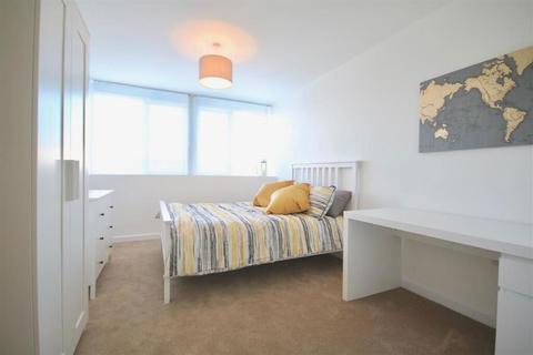 2 bedroom apartment for sale, Isambard Brunel Road, Portsmouth, Hampshire, PO1 2RW