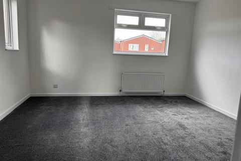 4 bedroom link detached house to rent, Chatford, Stirchley, Telford