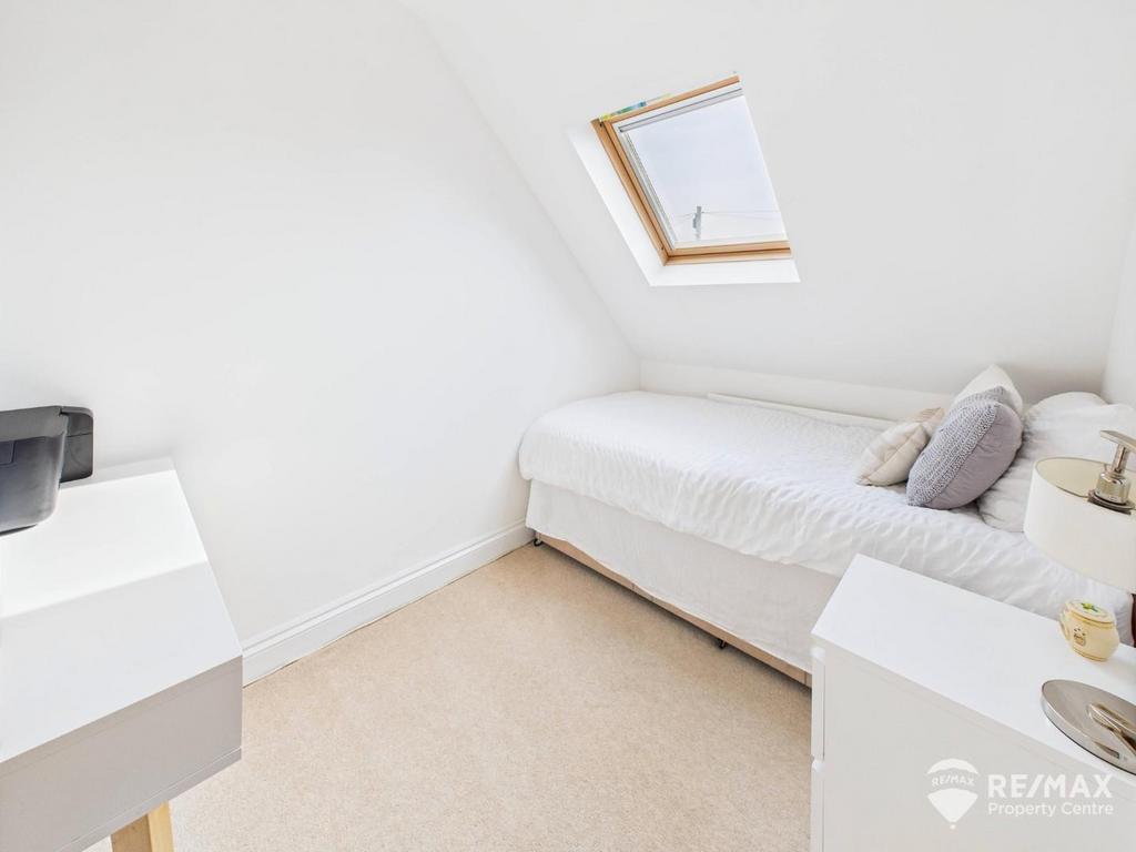 Bedroom 3.jpg