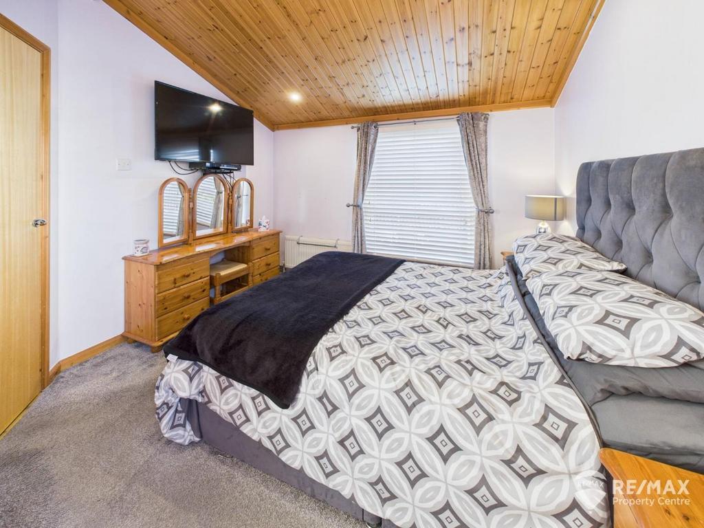 Master Bedroom.jpg