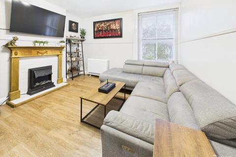 1 bedroom flat for sale, Quayside Court, The Quay, Harwich