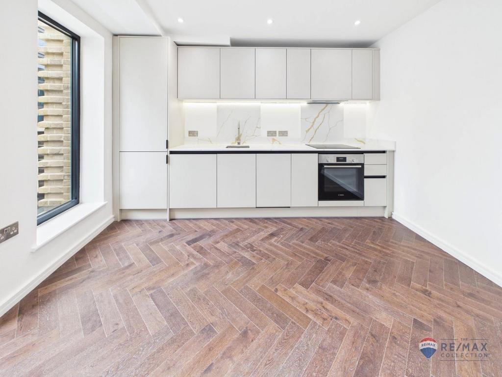 Kitchen Area.jpg