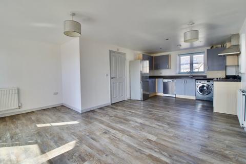 2 bedroom flat for sale, Meadfarm Close, Romford RM3