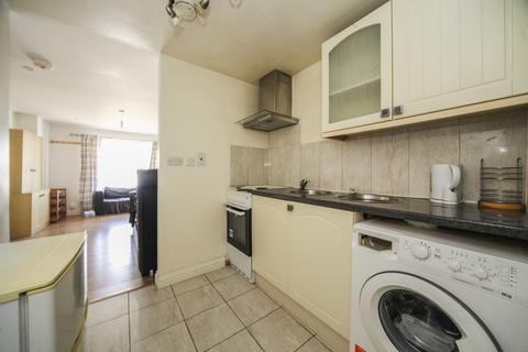 undefined, High Street South, LU6