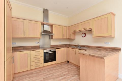3 bedroom flat to rent, George Roche Road,