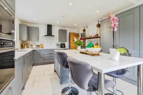 undefined, Orchard Close, Lincoln LN4