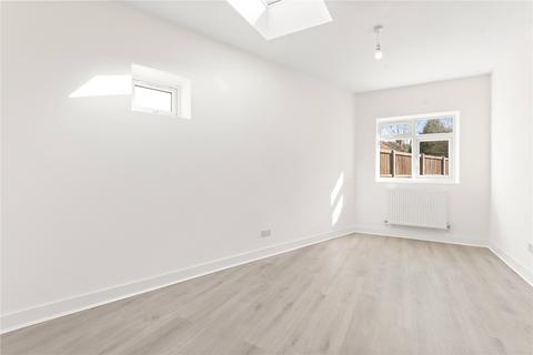 3 bedroom apartment to rent, Rowan Road, SW16