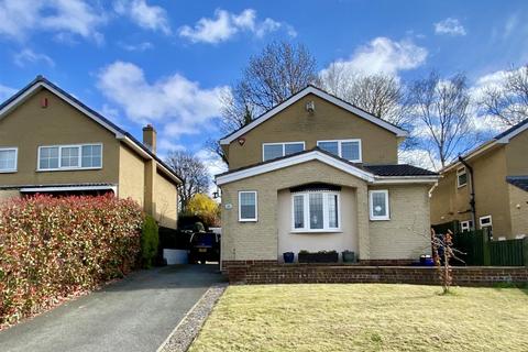 4 bedroom detached house for sale, Stocks Bank Drive, Mirfield