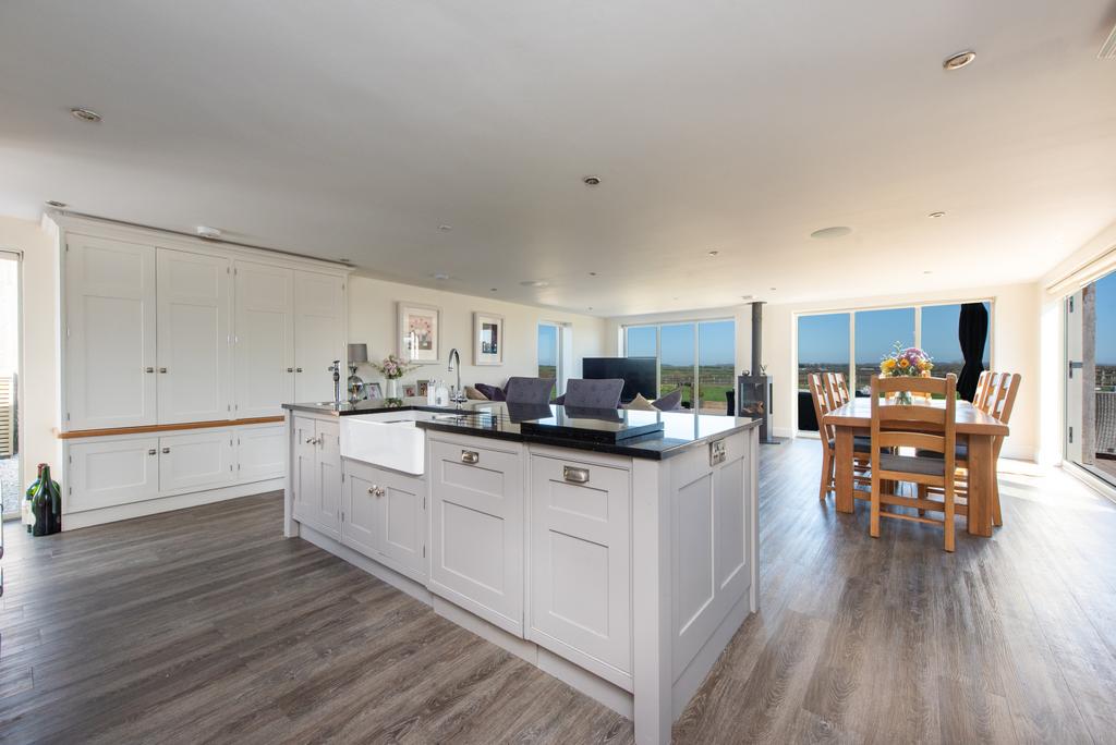 Kitchen/Living Room