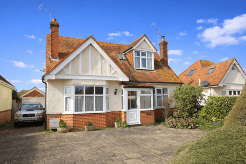 3 bedroom detached house for sale, Holland on Sea, CO15