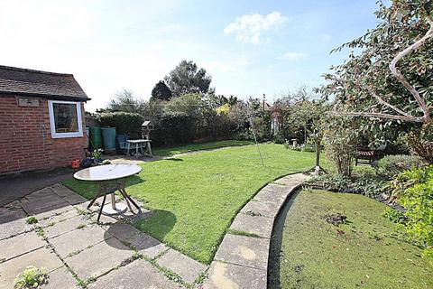 3 bedroom detached house for sale, Holland on Sea, CO15