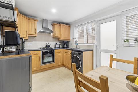 2 bedroom terraced house for sale, Cuckmere Close, Hailsham