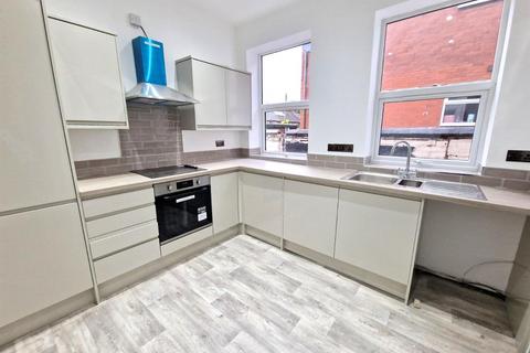 1 bedroom in a house share to rent, Florence Street, Newcastle ST5
