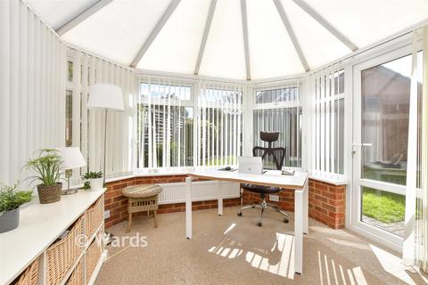 4 bedroom detached house for sale, Setford Road, Lords Wood, Chatham, Kent