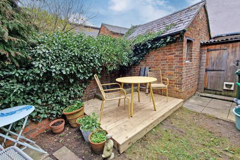 2 bedroom terraced house for sale, North Street, Bicester