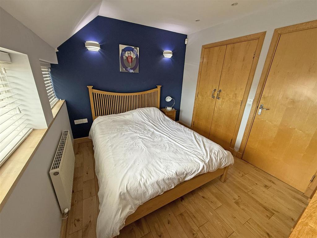 Bedroom 1 A2.jpg