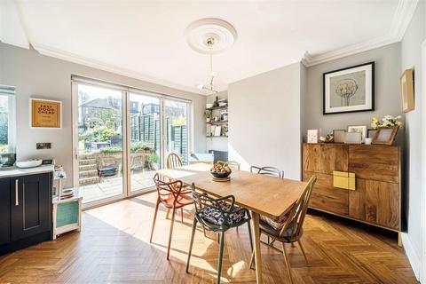 4 bedroom house for sale, Holme Lacey Road, London SE12