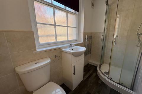 1 bedroom in a house share to rent, Room 202, Harts House