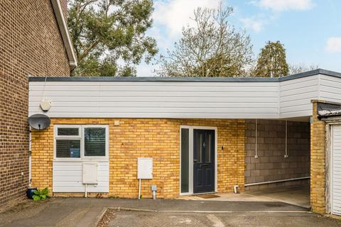1 bedroom bungalow for sale, Pigeon Lane, Hampton TW12