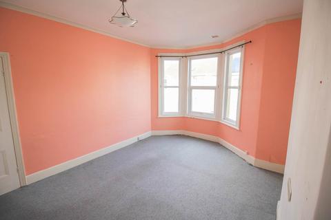 2 bedroom flat for sale, Severn Road*2 Bedrooms*Super Location*Close to Amenities, Beach & Parks*