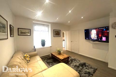 3 bedroom end of terrace house for sale, Griffiths, Street, Ferndale CF43