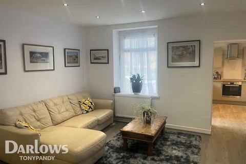 3 bedroom end of terrace house for sale, Griffiths, Street, Ferndale CF43