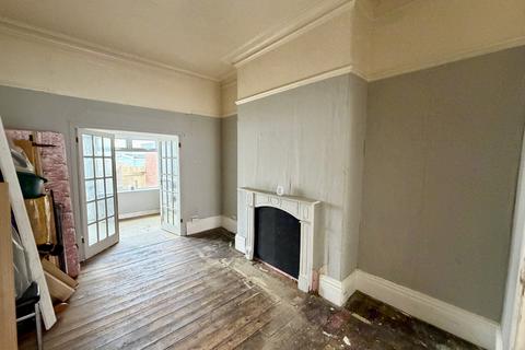 7 bedroom terraced house for sale, Osborne Road, Blackpool FY4