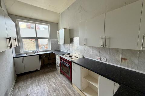 7 bedroom terraced house for sale, Osborne Road, Blackpool FY4