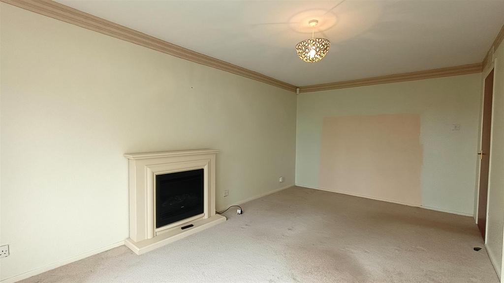 Lounge2.jpg