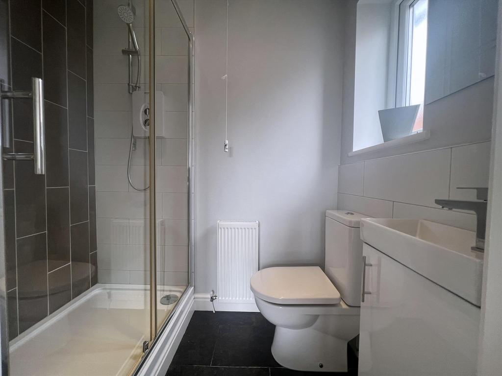 En-Suite Bedroom 1
