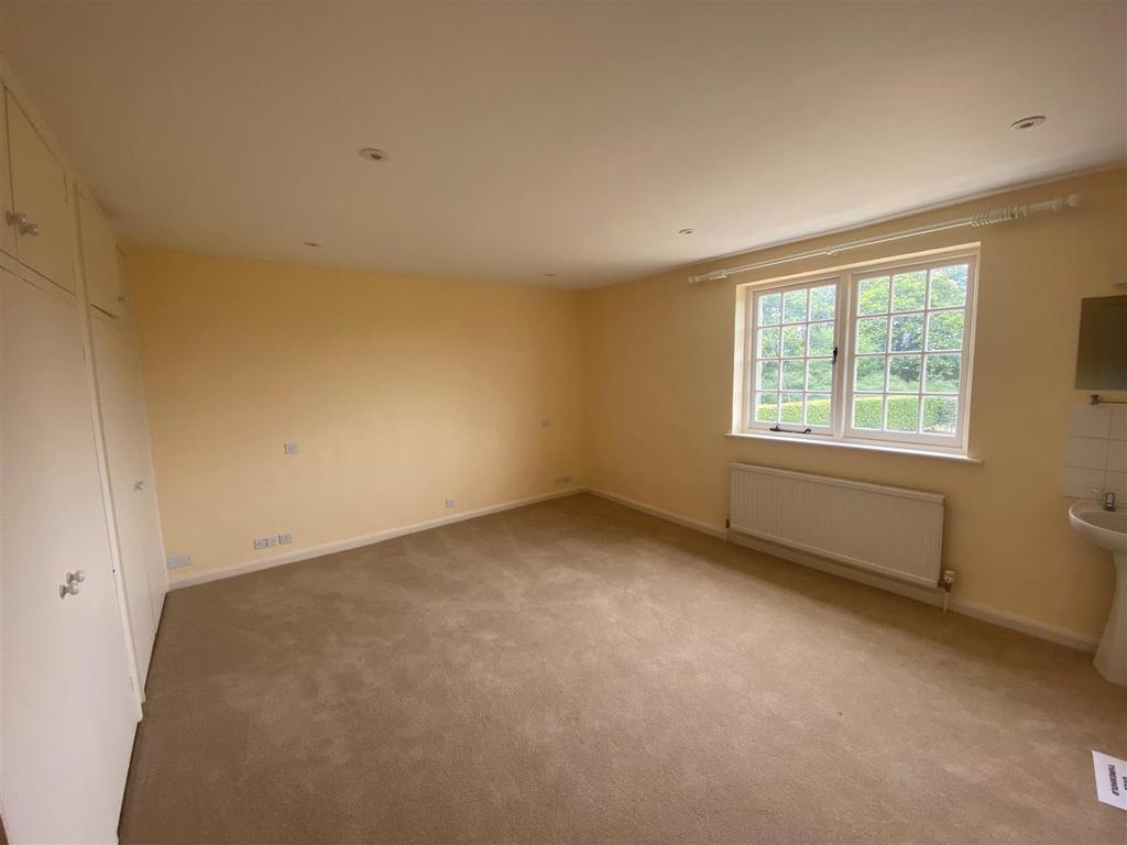 IMG 8735 - Bedroom 1.jpg