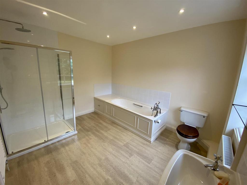 Bathroom in 2026 - IMG E8876.JPG