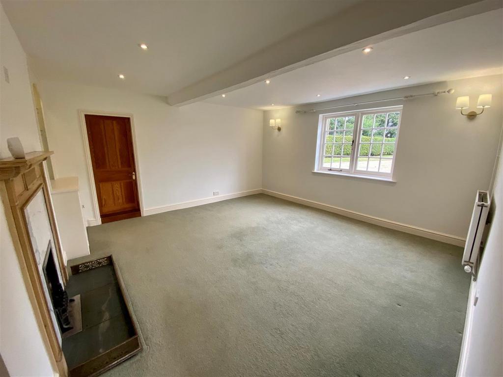 IMG E8870 - Amended Dining Rm.jpg