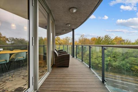 5 bedroom apartment for sale, The Bridge