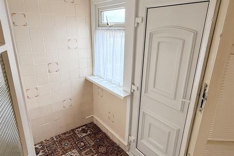 undefined, Lawrence Crescent, Heckmondwike WF16
