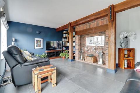 3 bedroom detached house for sale, Apedale Road, Wood Lane