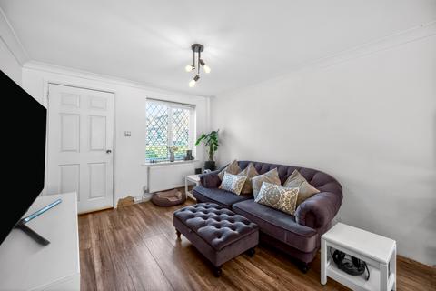 3 bedroom end of terrace house for sale, Hermitage Close, Farnborough, GU14