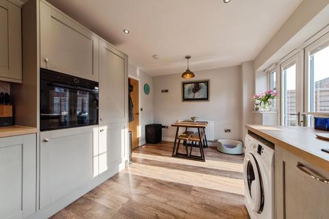 3 bedroom semi-detached house for sale, Poppyfield Close, Skellingthorpe, Lincoln, Lincolnshire, LN6