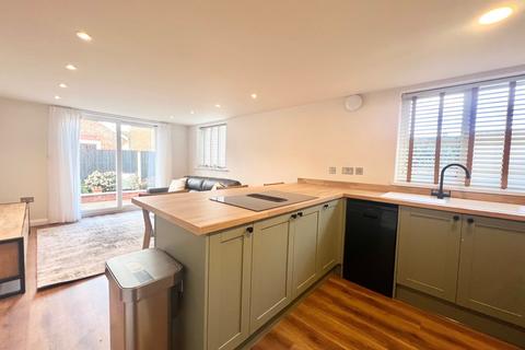 2 bedroom semi-detached house to rent, Matthew Thomas Court, Nottingham, NG9
