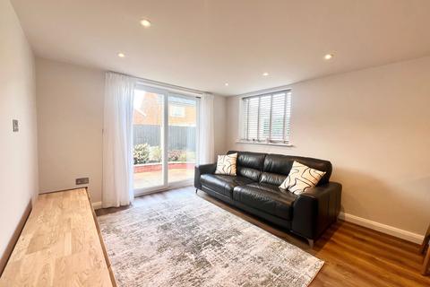 2 bedroom semi-detached house to rent, Matthew Thomas Court, Nottingham, NG9