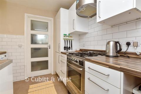undefined, Carshalton Road, Mitcham CR4